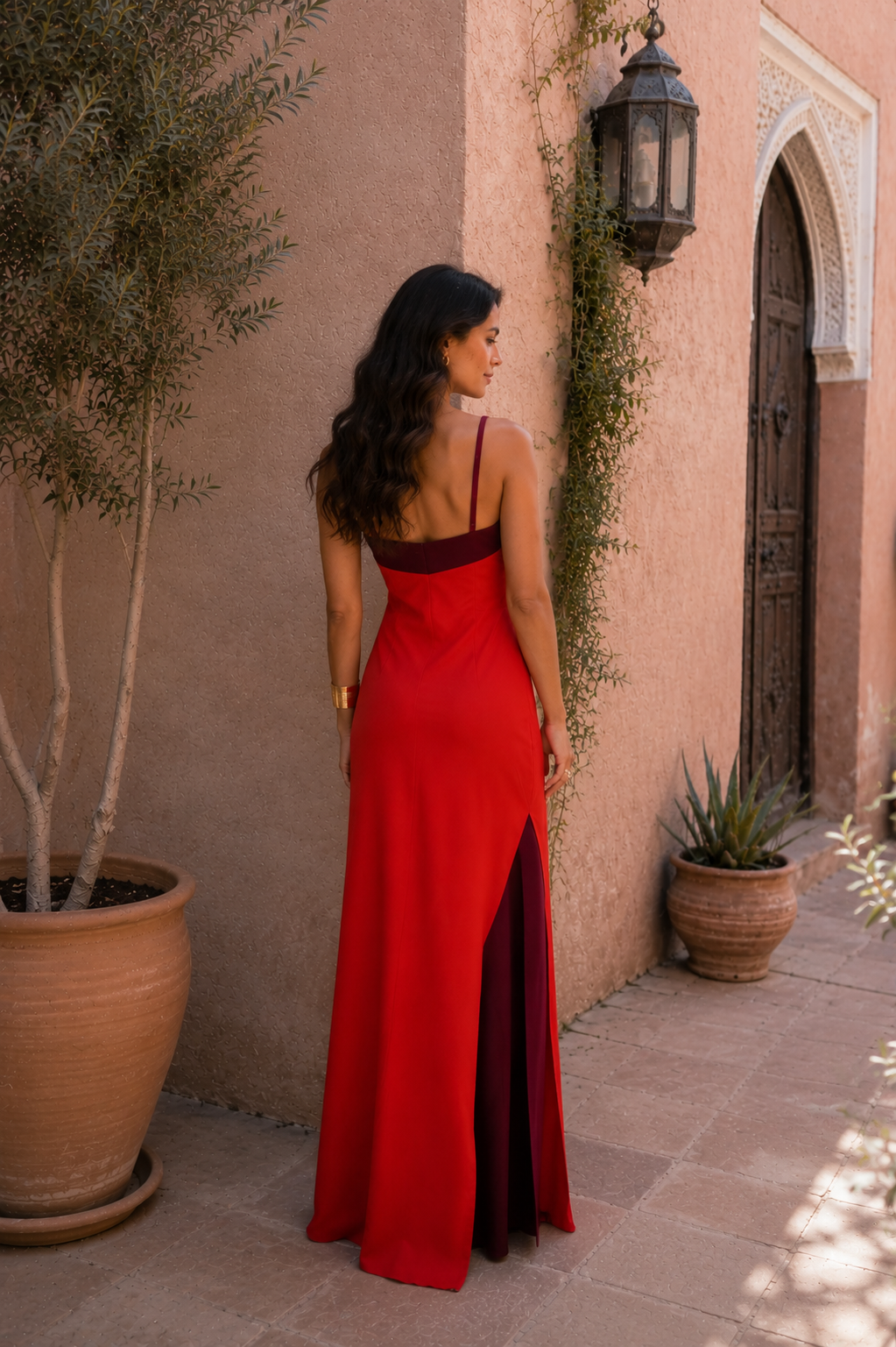 Vestido Largo Halter con Abertura Lateral